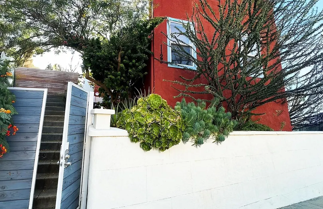 Modern, Remodeled Echo Park House-Walk To Sunset Blvd, Dodgers Stadium, Shops, Bars, Restaurants, Lake, Concerts-1