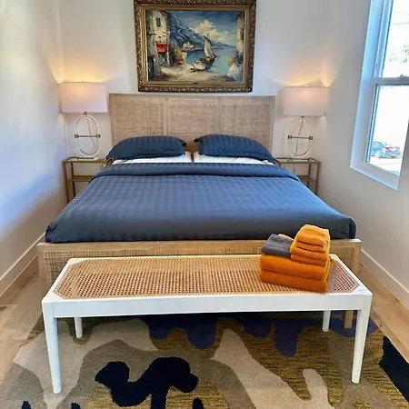 Modern, Remodeled Echo Park House-Walk To Sunset Blvd, Dodgers Stadium, Shops, Bars, Restaurants, Lake, Concerts-2